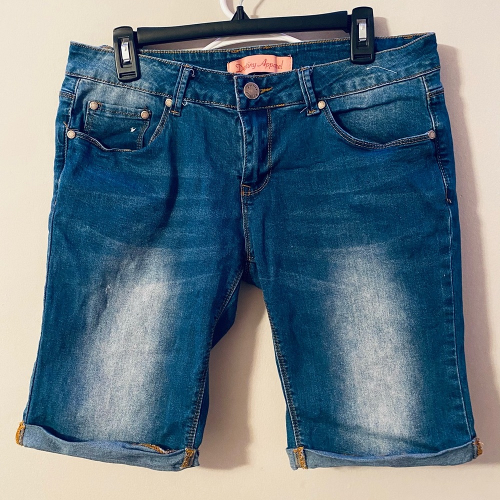 Dark Capri jeans